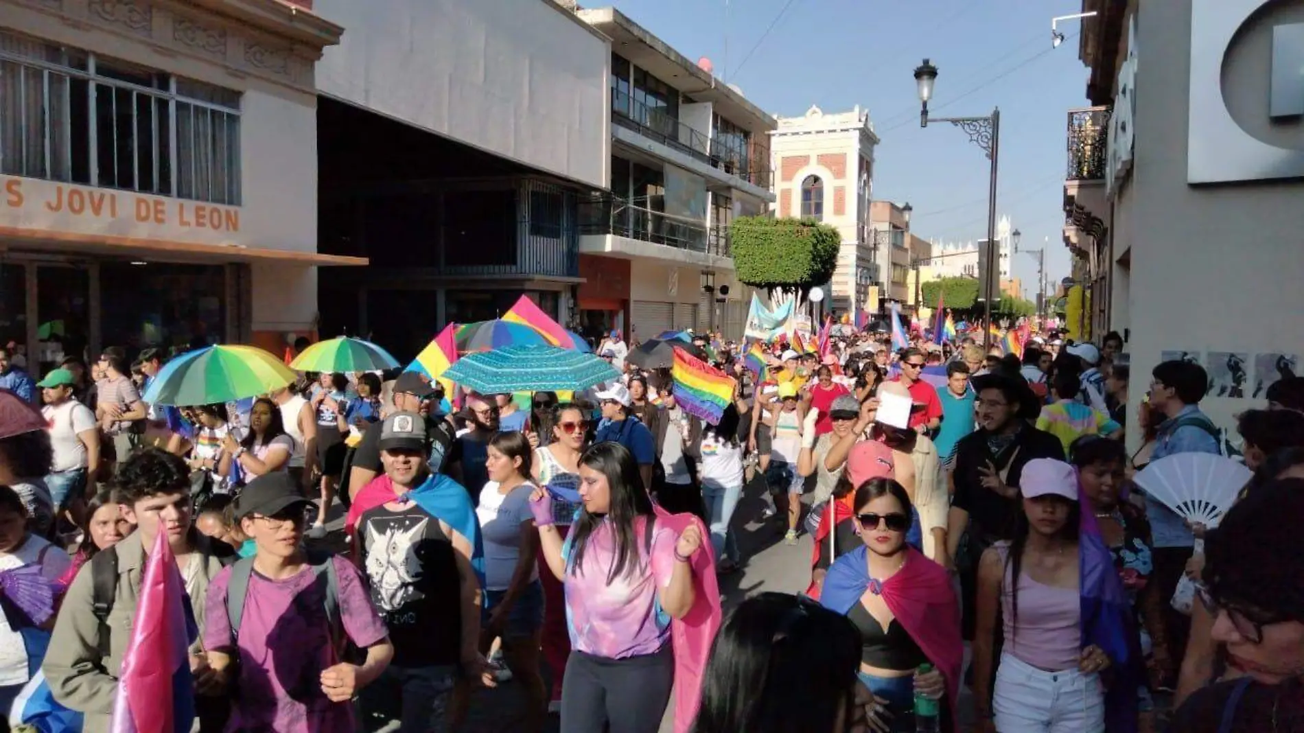 FOTO ISRAEL MARCHA PRIDE - BODAS LGBT